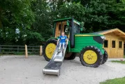 RS8200 Speeltractor 1