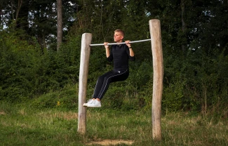 RS9350 Pull Up Bar 1