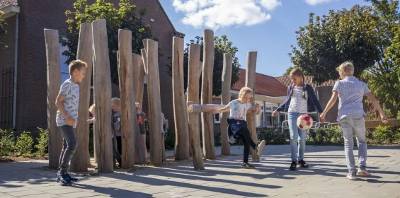 Schoolplein Esmoreit 7