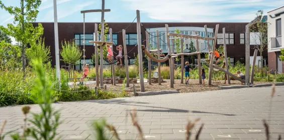 Schoolplein Brede School Tholen 5