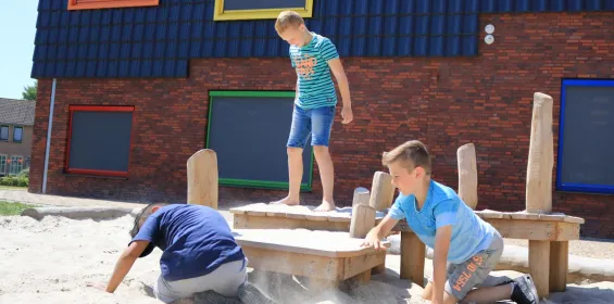 Schoolplein Acaciahage 5
