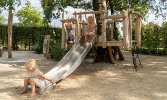 Schoolplein School met de Bijbel 1