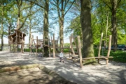 RS2092 Boomhut met speelstructuur 1