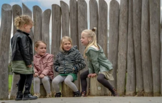 RS3300 Verstopplek met poefs