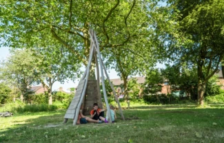 RS2111 Tipi met wandjes 1