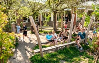 RS3013 Buitenklas met krijtbord 1