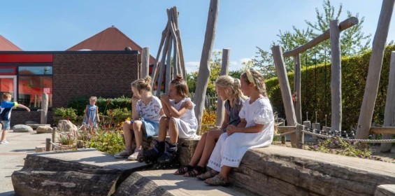 Schoolplein Eben Haezerschool 11